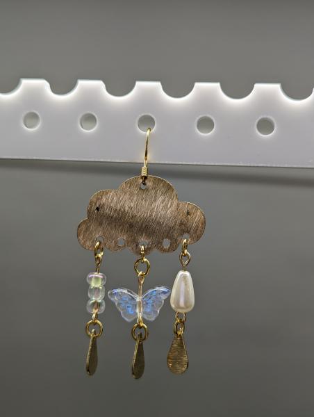 Image for event: Earring Crafting with Karat Cake 